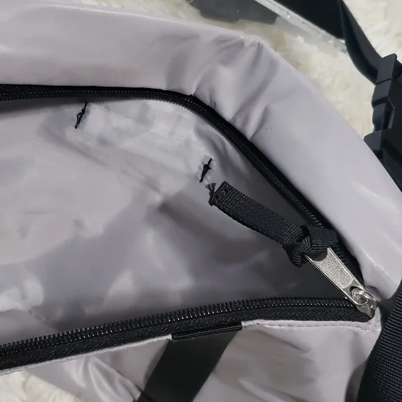 Urban Outfitters Nylon Strappy Travel Fannie Pack Bag - Picture 6 of 8